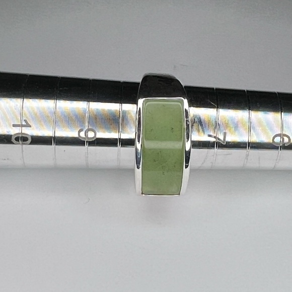 VERDE Retired Premier Designs Ring, Size 8 (US) - Picture 2 of 4